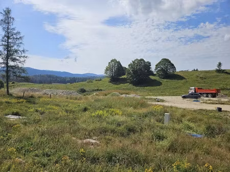 vente terrain à lajoux (01410)  189 000 €