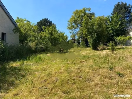 vente terrain 704 m² à saint-germain-en-laye (78100)  576 000 €