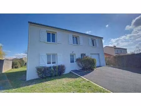 vente maison au landreau (44430) : à vendre / 132m² le landreau