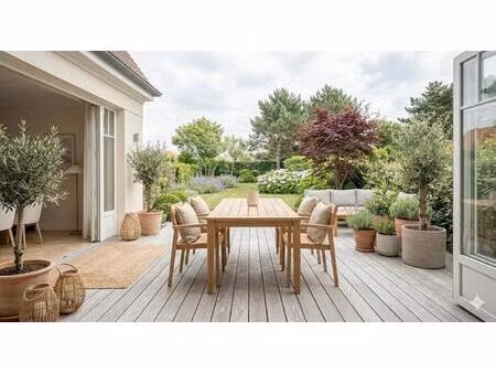 deauville – à 300 m de la place morny – t3 bis avec terrasse & jardin privatif