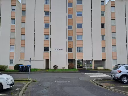 appartement 4 pièces à louer à la rochelle - secteur la choppe