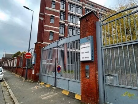 place de parking sécurisé