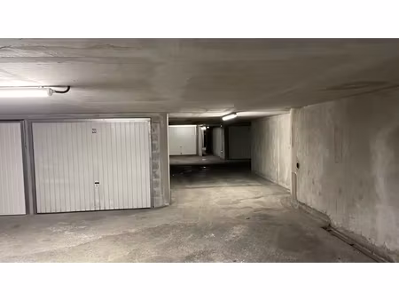 a vendre garage en sous-sol - boulevard yves farge