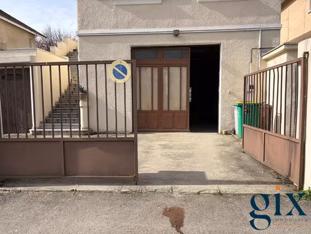 location local de stockage sur grenoble