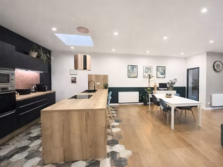 maison familiale moderne à chanverrie  132 m2  proche du pu