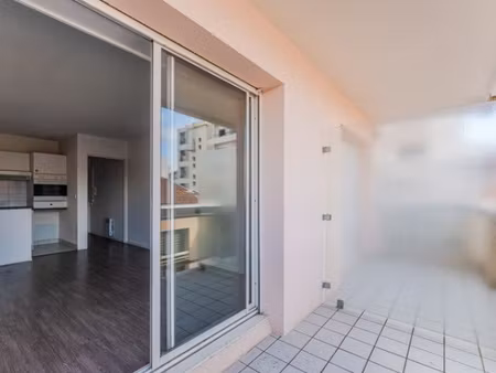 hyper centre ville arcachon - t2 avec cellier et parking