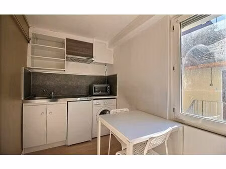 location appartement  m² t-1 à le creusot  345 €