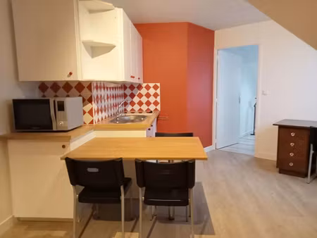 location meublée appartement 2 pièces 35 m² à nantes (44000)  795 €