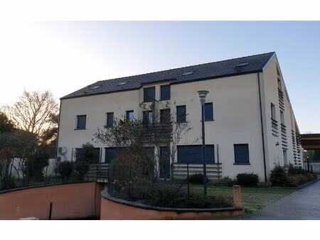 location appartement  m² t-4 à pringy  1 219 €