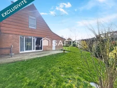 maison semi individuelle en semi plain pied. 3/4 chambres. jardin. parking privé