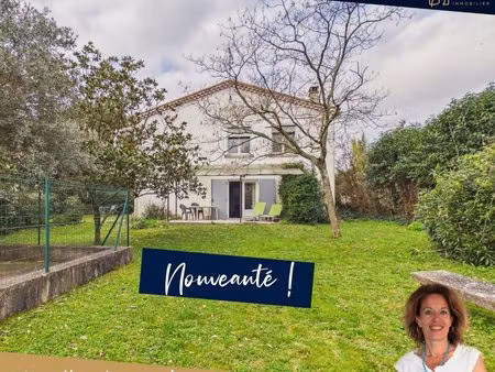 grande villa sur superbe terrain