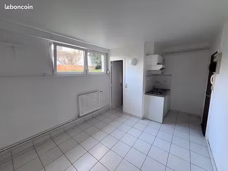 appartement 1 pièce 14 m²