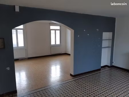 loue maison centre ville fenain