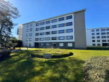 agréable appartement trois chambres idéalement situé