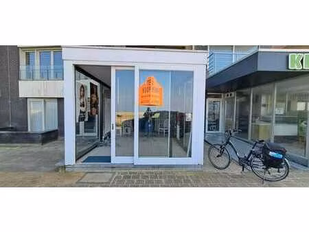 local commercial avec studio à vendre