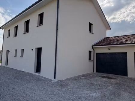 maison neuve à louer bourgoin  centre-ville