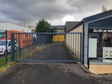 local commercial 466m² avec terrain 995m²