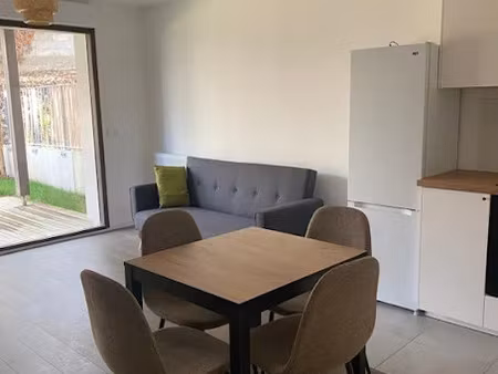 location meublée appartement 2 pièces 45 m² à villejuif (94800)  1 215 €