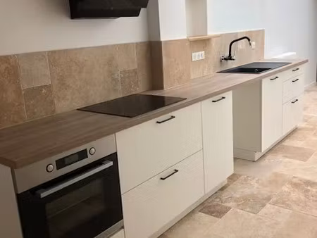 location maison 3 pièces 76 m² à cognac (16100)  835 €