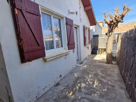 location meublée maison 3 pièces 70 m² à valras-plage (34350)  890 €