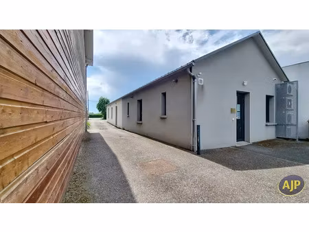 location locaux professionnels 5 pièces 80 m² à libourne (33500)  1 389 €