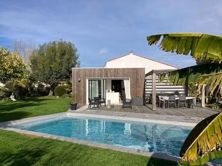 vente maison piscine au fenouiller (85800) : à vendre piscine / 166m² le fenouiller