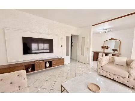 appartement vauvert 75 m² t-3 à vendre  108 000 €