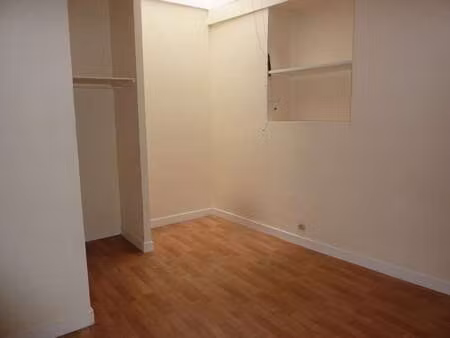 location appartement t1 à laval centre-ville préfecture (53000) : à louer t1 / 28m² laval 