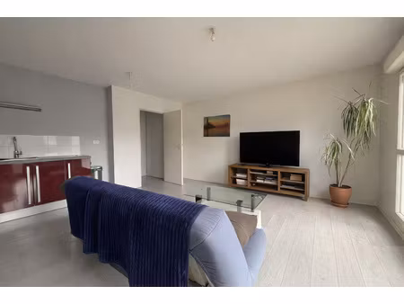 amiens - quartier saint pierre - appartement t2 - place de p