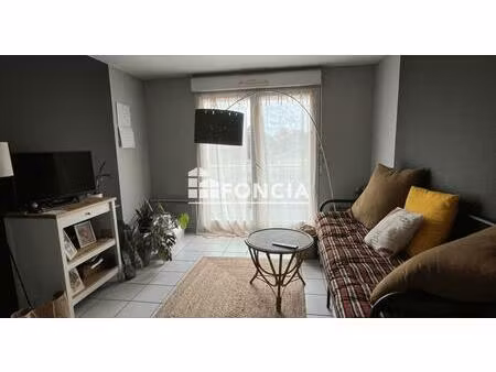 blanquefort - appartement t2 avec balcon et parking