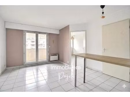 castellane 13006 - t2 avec parking en sus et balcon- métro/tramway