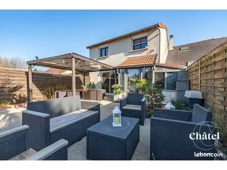 maison 6 pièces 141 m²