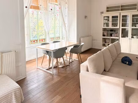 appartement + combles+ cave + place parking