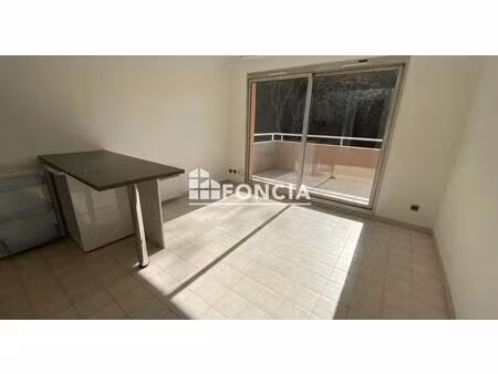 cagnes sur mer  agréable 2 pièces 27 m2  en dernier étage  calme  terrasse  résidence avec