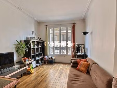 courbevoie marceau – 3 pièces 46 m² – charme ancien  parquet  cave – copropriété rénovée