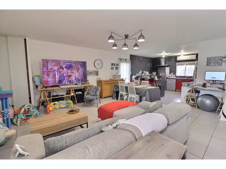 a vendre entraigues sur la sorgue  appartement 4 pièce(s) 90 m²