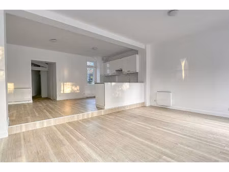 quartier montreuil maison de ville de 76 m² trois pièces