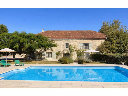 belle maison de campagne