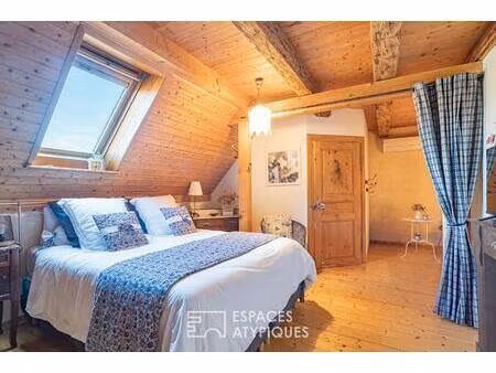 ancien corps de ferme rénové et ses chambres d'hôtes