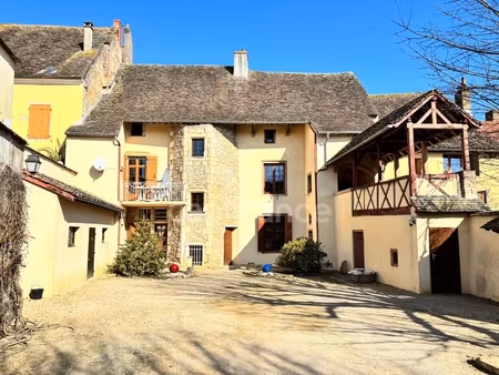 maison à vendre 10 pièces - 300 m² - terrain 1000m² - cuisery (71)