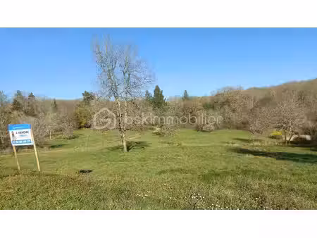 terrain de 4 689 m² à tourtoirac