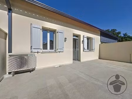 maison moderne 4 pièces à louer à coutras