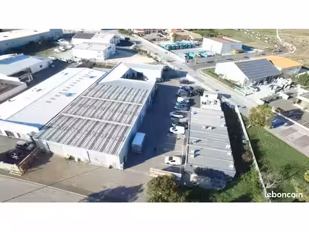 hangars -entrepôts - bureaux