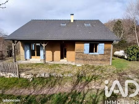 chalet 8 pièces 139 m²