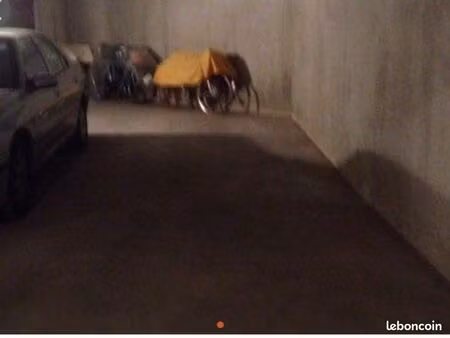 parking à louer