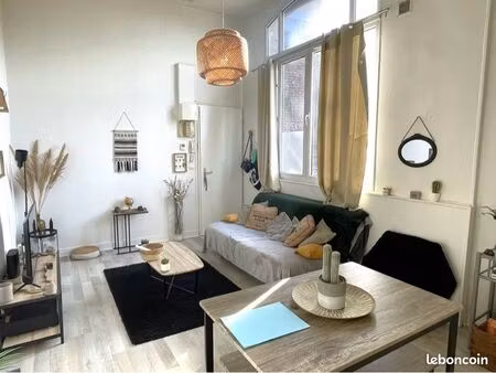 bel appartement meublé avec parking