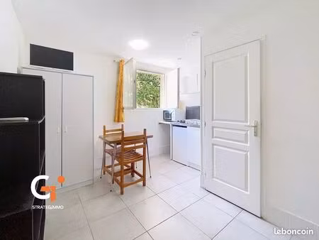 studio 1 pièce 19 m²