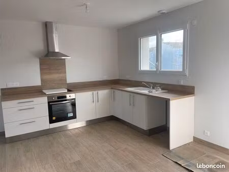 à charron t2 neuf disponible en avril 2026