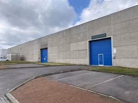 entrepôt de 1080m²