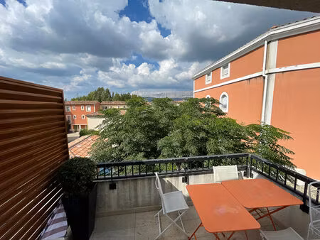 rousset  rue francis perrin - t1 avec terrasse - vendu loue